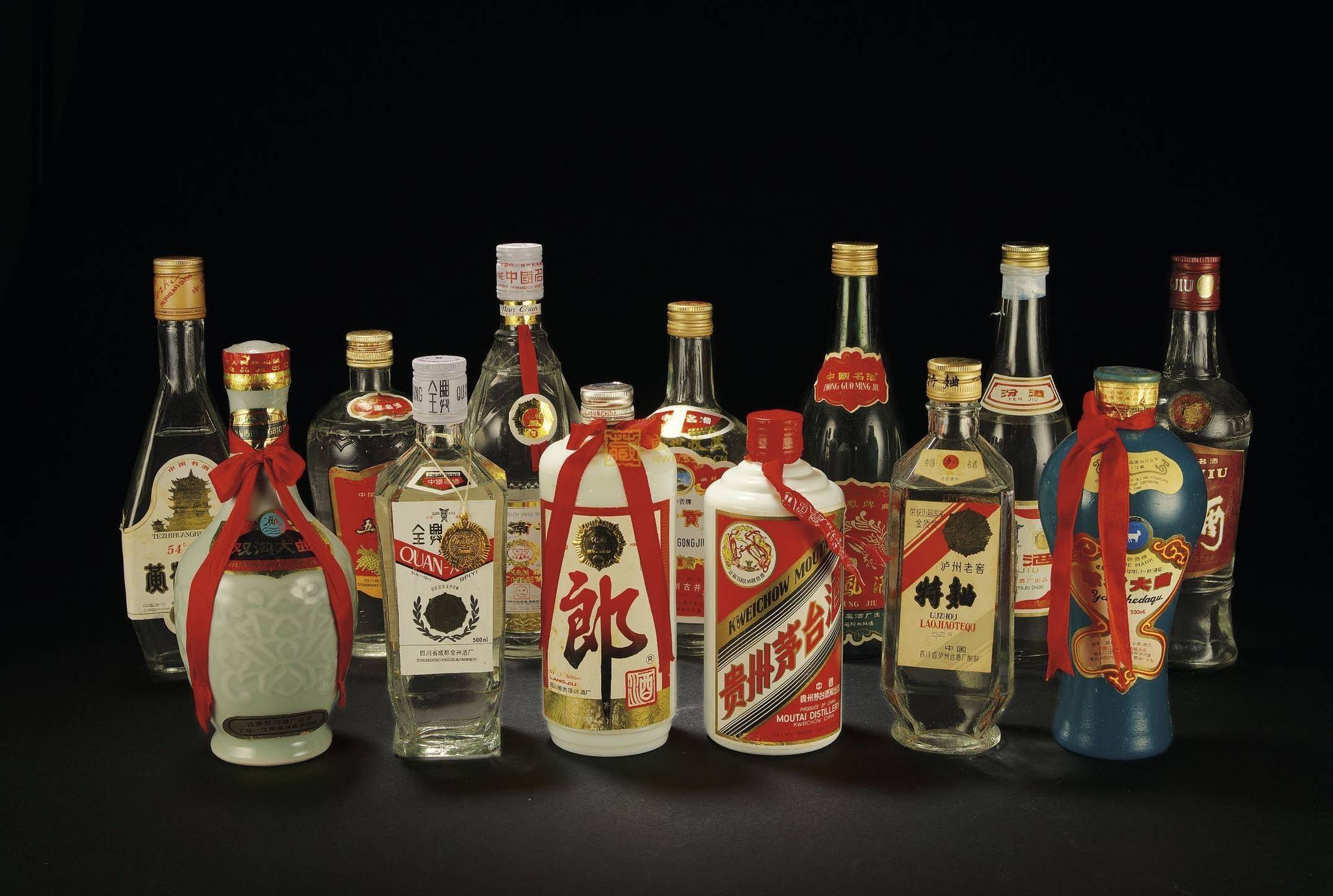 假酒乱象倒逼酒企变换防伪手段 从传统应对到技术突围